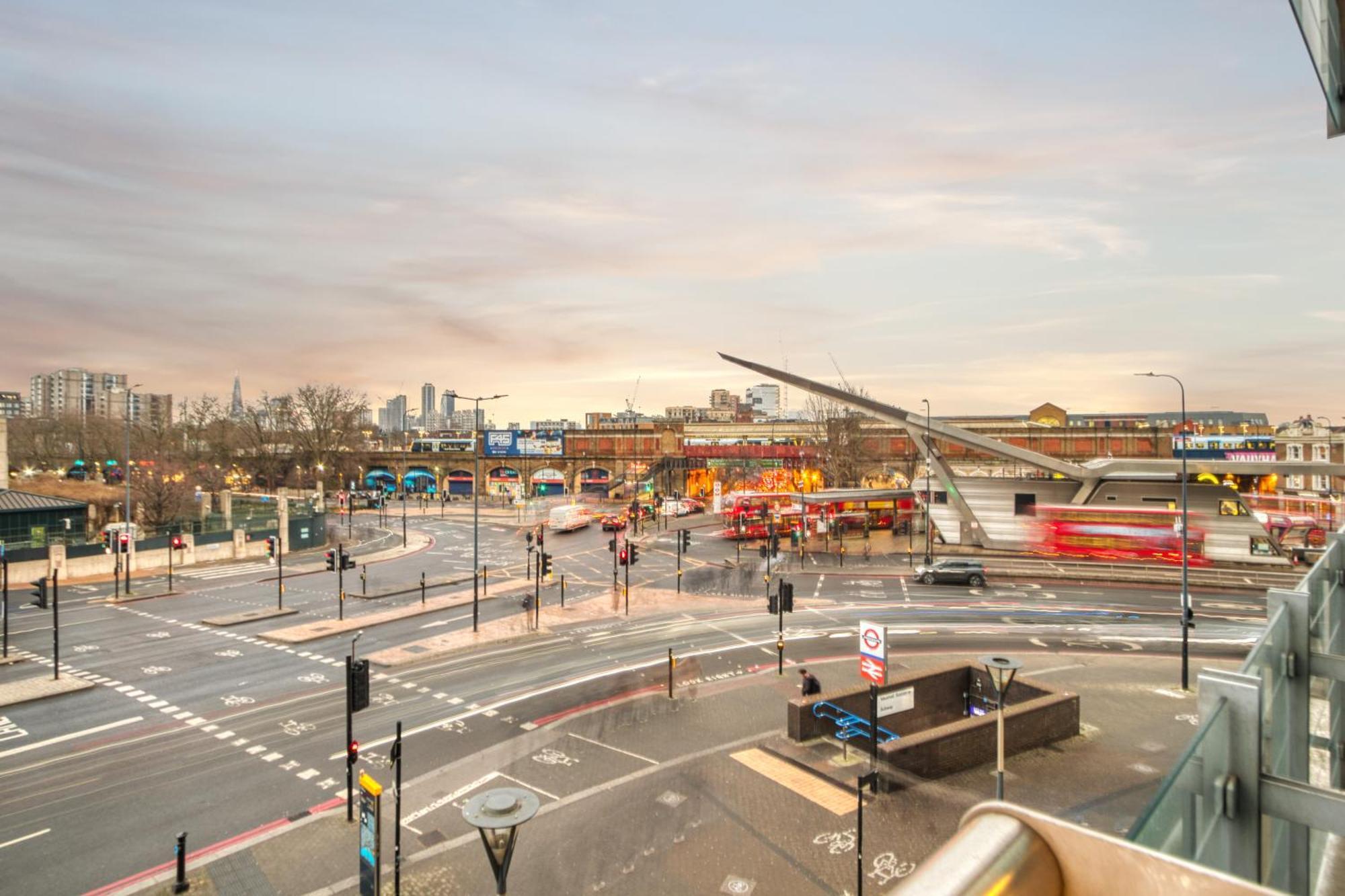 Stunning 1 Bed With Ac Next To Vauxhall Station Appartamento